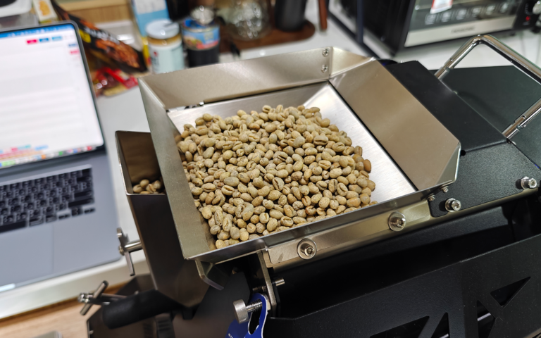 Khun Kong Peaberry to the chrage